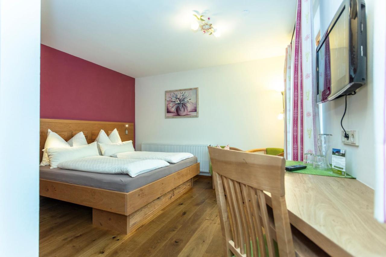 Brandstatthof Leogang Bed & Breakfast Exterior photo